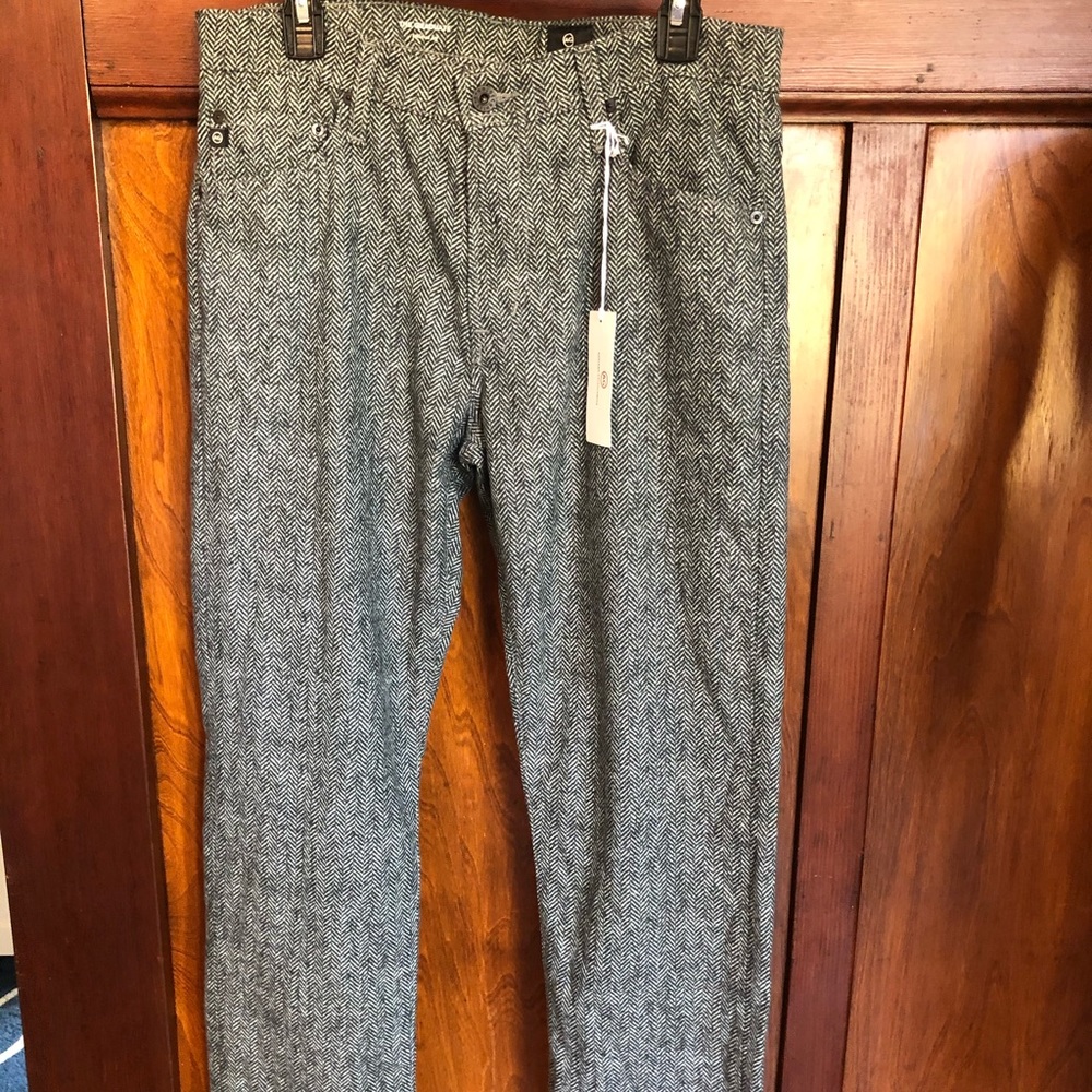 NWT AG Herringbone Marshal Straight leg 32/34
